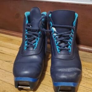 Coss-country ski boots NNN Rossignol, size 38 eur